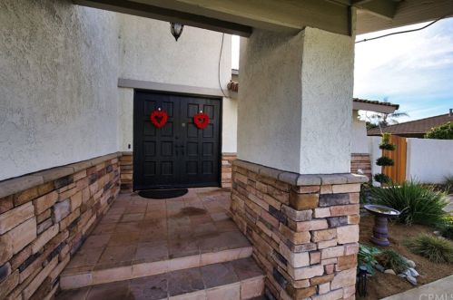 420 Mustang Ct, San Dimas, CA 91773-1820