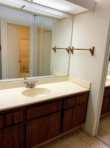 156 Streamwood, Irvine CA  92620-1940 exterior