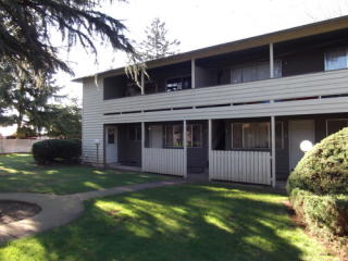 7830 Clackamas St, Portland OR  97213-6719 exterior