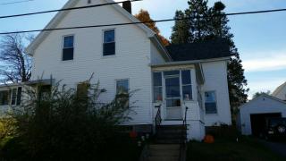 87 Winter St, Laconia, NH 03246-3127