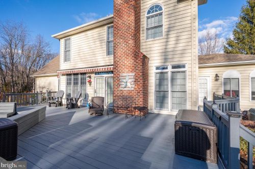 874 Pheasant Hill Rd, Summit Point WV  25446-3634 exterior