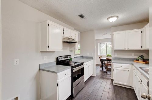 6412 Bramble Dr, Fort Worth TX  76133-4304 exterior