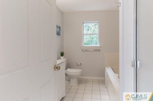 5 Garfield Way, Princeton NJ  08540-1669 exterior