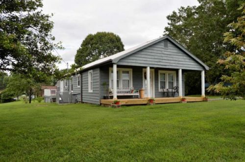 3131 Sanders Rd, Athens, TN 37303-1601