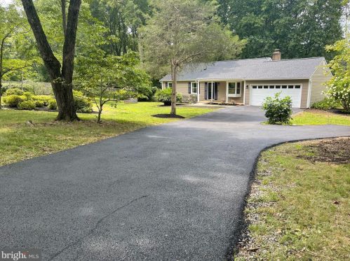 14676 Alps Dr, Woodbridge VA  22193-3322 exterior