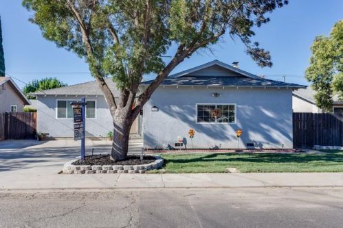 929 Huntington Dr, Modesto, CA 95350-3479