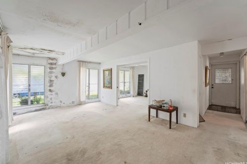 3359 Huelani Dr, Honolulu HI  96822-1276 exterior