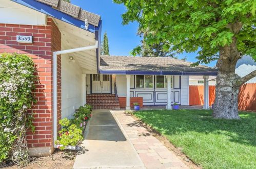 8559 Coral Crest Ct, Elk Grove, CA 95624-2833