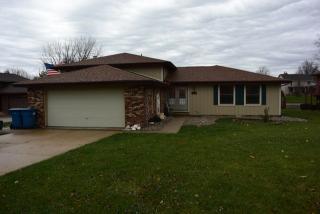 1371 Westminster Ln, Bourbonnais, IL 60914-1633