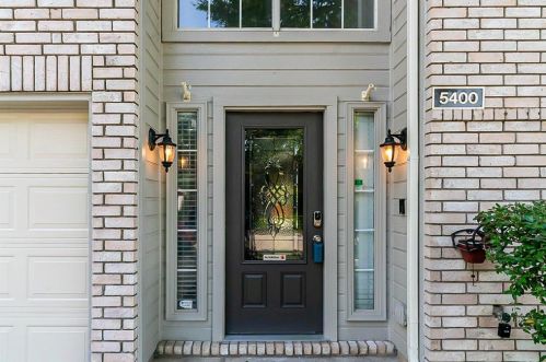 5400 Mormon Trl, Fort Worth, TX 76137-4300