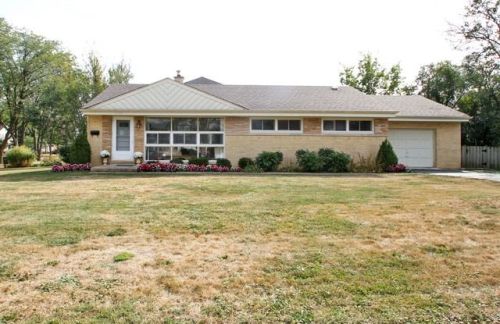 1761 Harrison St, Glenview, IL 60025-5069