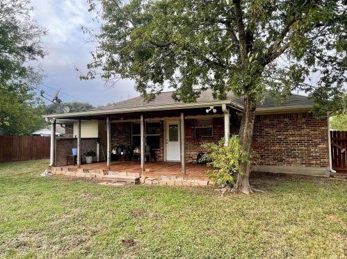 2700 Allen Rdg Dr, Bryan TX  77802-1769 exterior