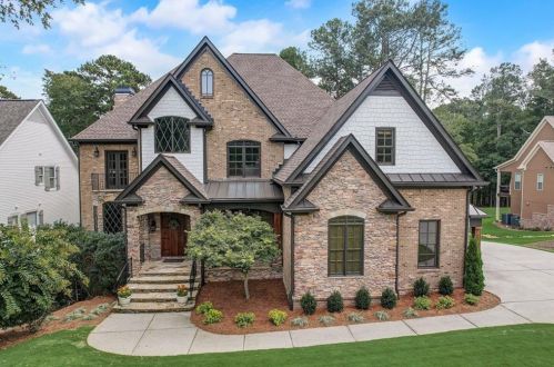 6219 Woodlake Dr, Buford, GA 30518-1243