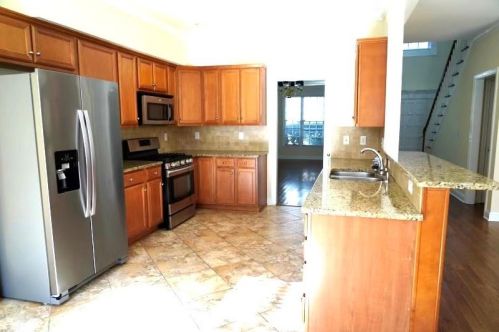 210 Fieldsborn Ct, Atlanta GA  30328-1000 exterior