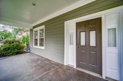 1715 Marietta Rd, Atlanta GA  30318-2726 exterior