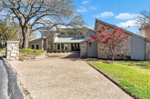 8940 Crest Wood Dr, Fort Worth TX  76179-4022 exterior