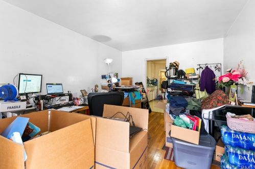 438 Ivy St, Glendale CA  91204-1272 exterior