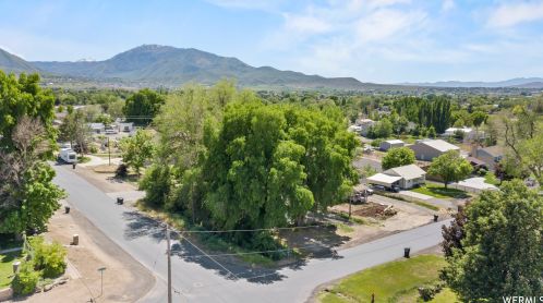 390 100, Woodland Hills UT 84653-9443 exterior