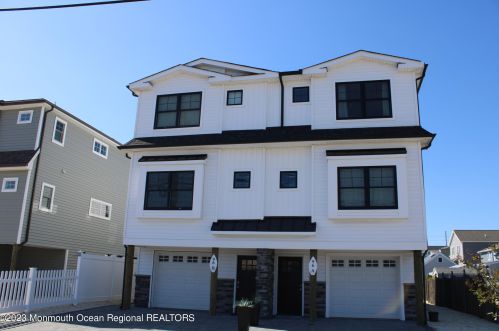96 Grand Central Ave, Lavallette, NJ 08735-2016
