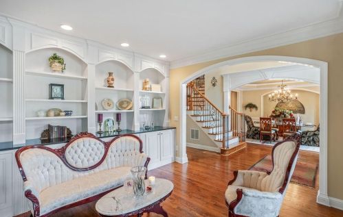 2551 Essex Ln, Atlanta GA  30331-7855 exterior