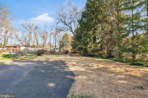 180 Phillips Ave, Trenton NJ  08610-2620 exterior