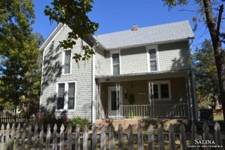 619 1st St, Ellsworth, KS 67439-4202
