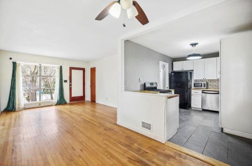 2900 Horse Shoe Dr, Atlanta GA  30316-4408 exterior