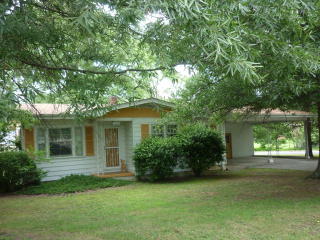1223 Stacy Dr, Dalton, GA 30721-4013