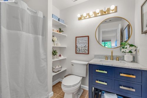 3308 Smoketree Commons Dr, Pleasanton CA  94566-7959 exterior