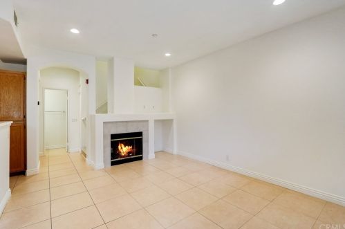 503 Larkridge, Irvine CA  92618-4014 exterior