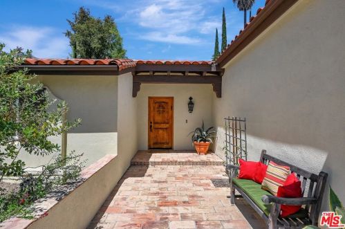 21217 Bellini Dr, Topanga, CA 90290-4410