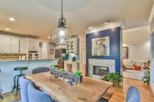 457 Summit Club Dr, Marietta, GA 30068-4037