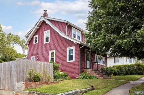 33 Beechwood Ave, Bogota, NJ 07603-1607