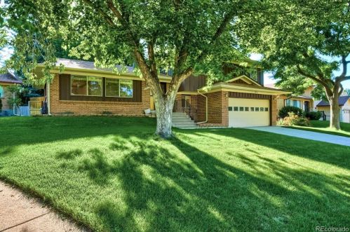 2772 Roslyn St, Denver, CO 80231-6050