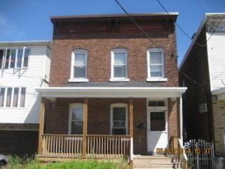 315 Center St, Elizabeth, NJ 07202-3827
