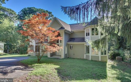 50 War Admiral Ln, Media PA  19063-5239 exterior