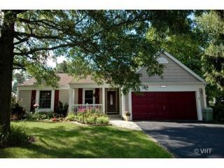 1651 Yosemite Pkwy, Barrington Hills, IL 60102