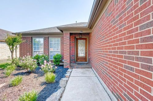 25911 Palmdale Estate Dr, Richmond TX  77406-3879 exterior
