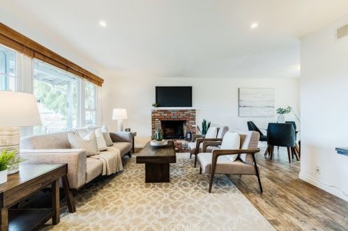 17132 Hague Ln, Huntington Beach, CA 92647-6012
