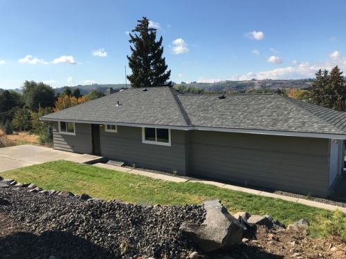 2 Blossom Way, Yakima, WA 98908-9057