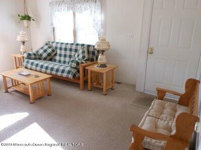 497 Rosalind Rd, East Freehold, NJ 07728-3415