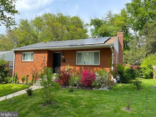 2627 Henderson Ave, Silver Spring, MD 20902-2041