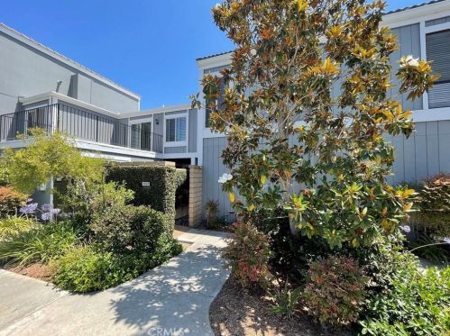3586 Bravata Dr, Huntington Beach, CA 92649-2036
