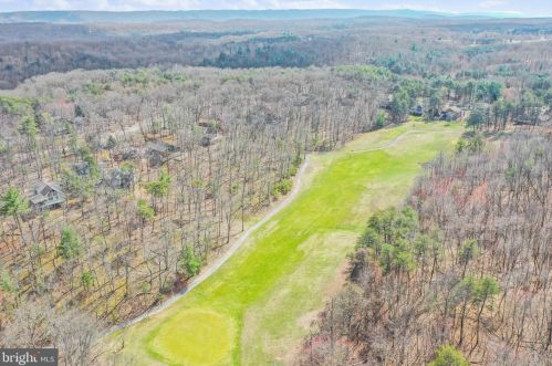 208 Pathfinder Ln, Hedgesville WV  25427-6160 exterior