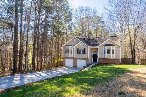 317 Allatoona Shores Dr, Holly Springs GA  30114-8598 exterior