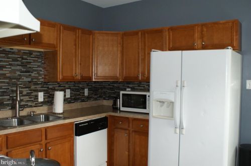 220 B St, Carlisle, PA 17013-1823