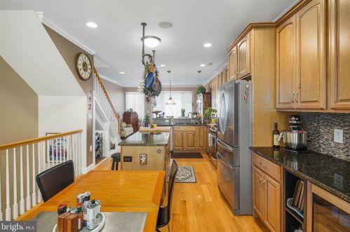 809 20 St, Philadelphia PA 19130-2025 exterior