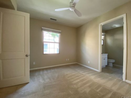 102 Strawberry Grv, Irvine, CA 92620-3400