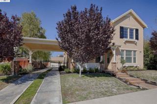 2858 San Minete Dr, Livermore, CA 94550-8200
