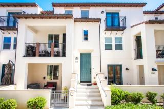 1872 Brant Ln, Carlsbad, CA 92011-4087